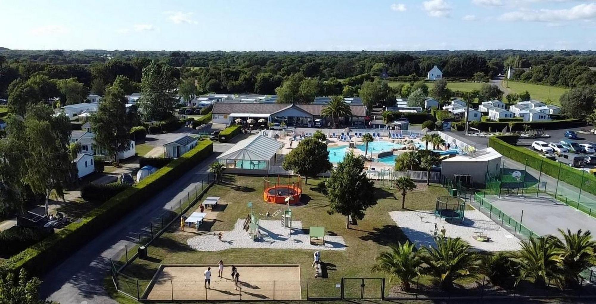 Camping De La Plage De Cleut-Rouz Fouesnant Exterior photo